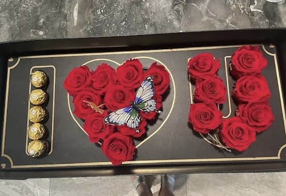 Boxed I LOVE YOU Pink Roses