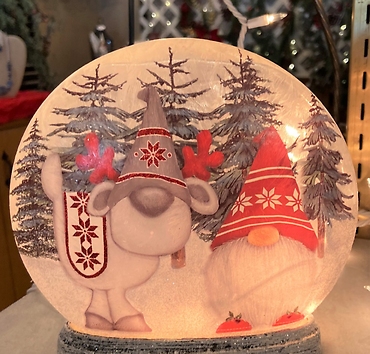 Round Gnome w/ pet reindeer