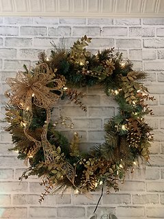 Gold and Pinecone Light up Wreath Plug in