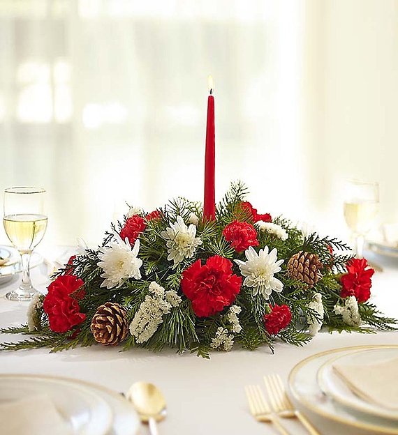A Traditional Christmas Centerpiece