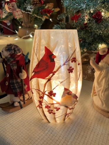 Cardinal  male and female Light up Vase