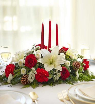 A Traditional Christmas Centerpiece